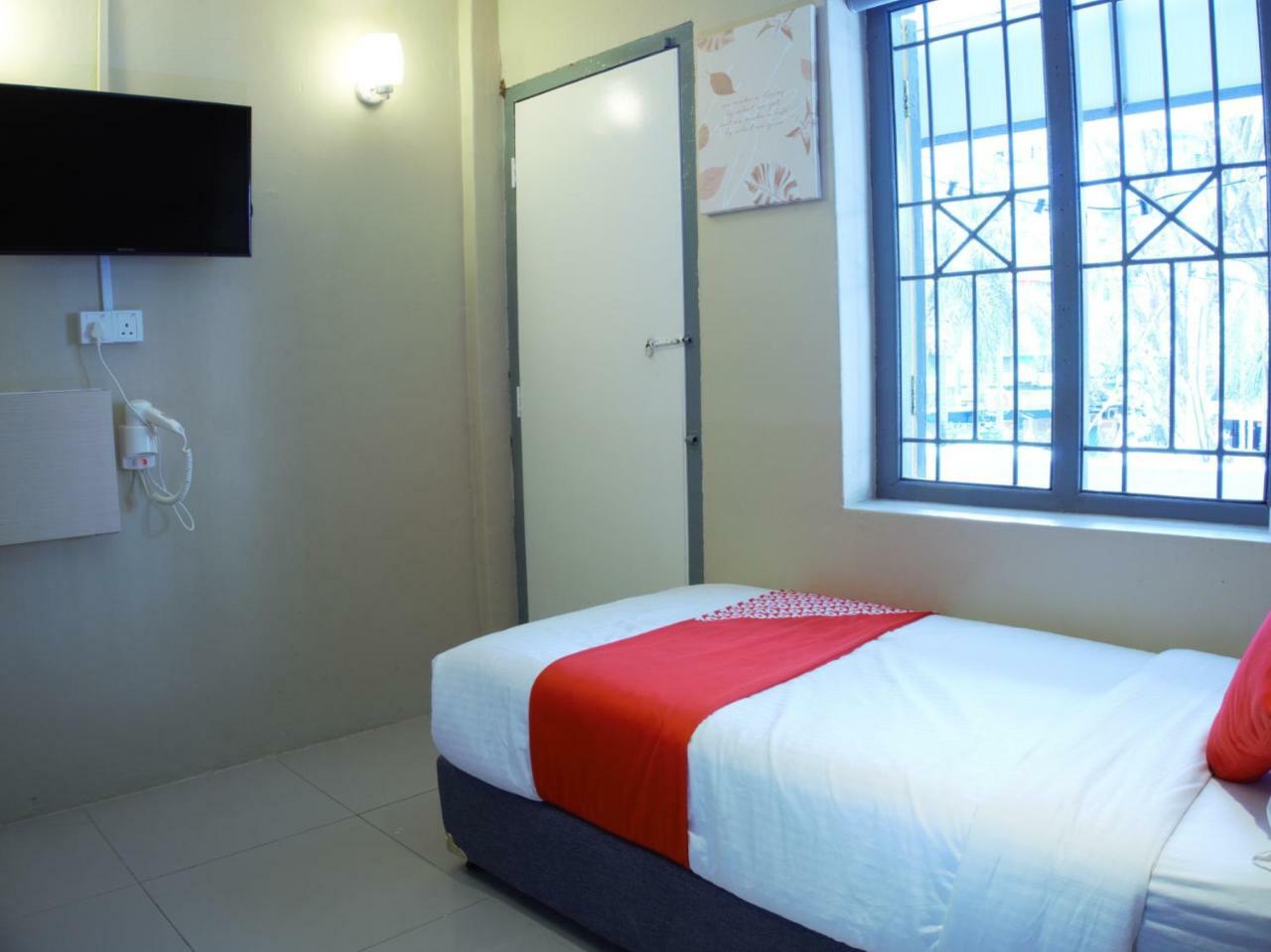 Oyo 90121 Summer House Bed & Cafe Kuala Lumpur Extérieur photo